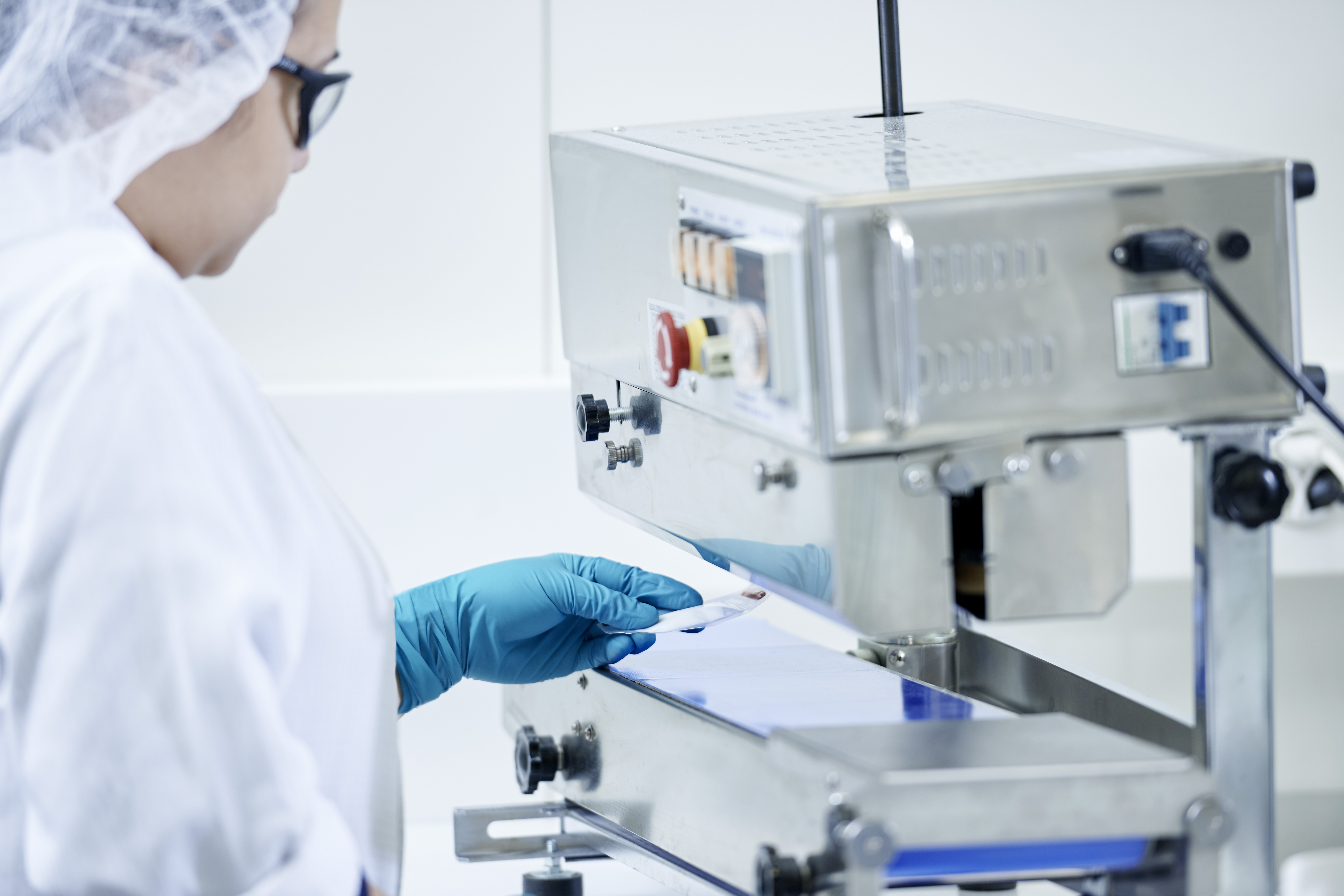 Adhésifs et matières de scellement