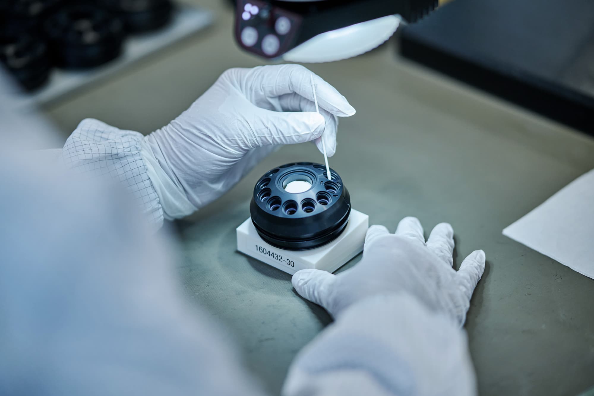Abatech Optoelectronic and optomechanical assemblies | Assembly of Components ...